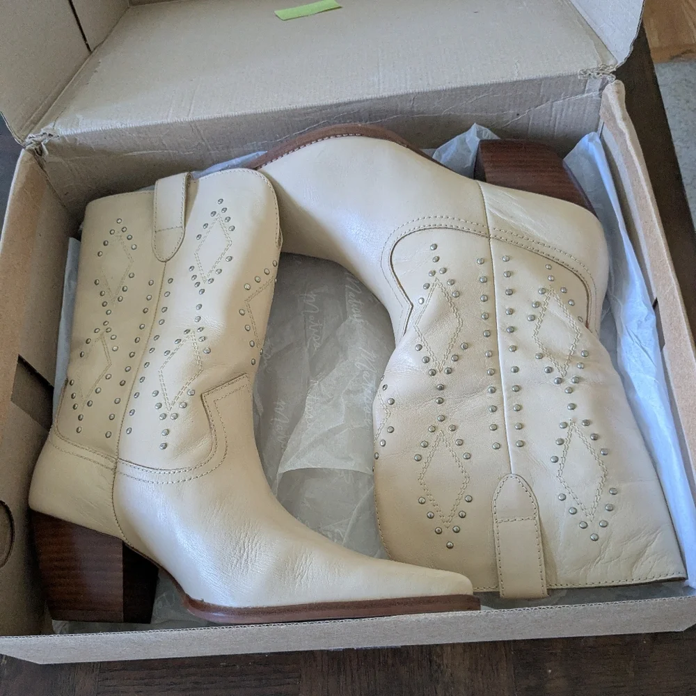 🔥SALE🔥NIB Free People Matisse El Paso Studded Ivory Heeled Mid Western Boots 8 - Picture 6 of 9